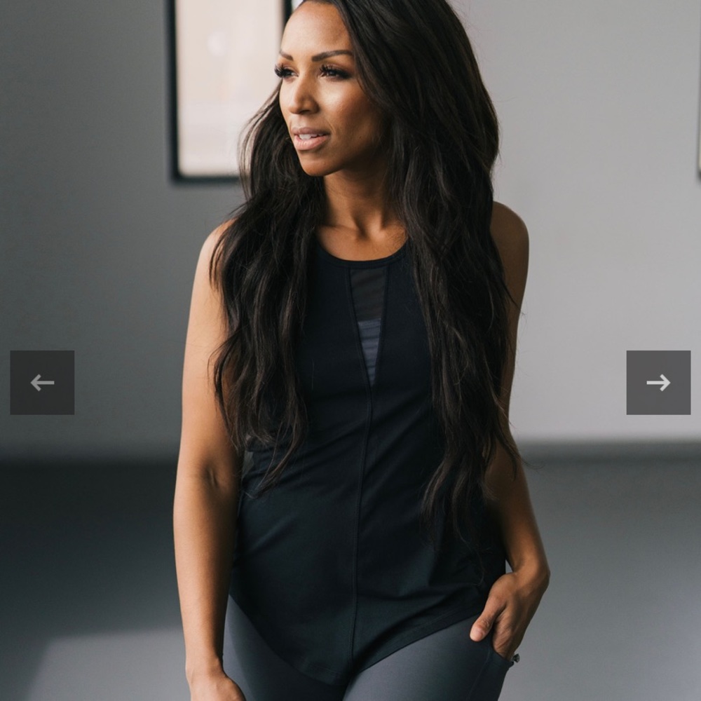 Zyia - Black Effortless Tank